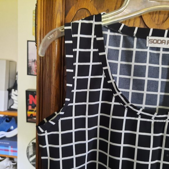 3/$15 Soda Pop Checkered Printed Tank Blouse - White/Black Size XS - Picture 4 of 16